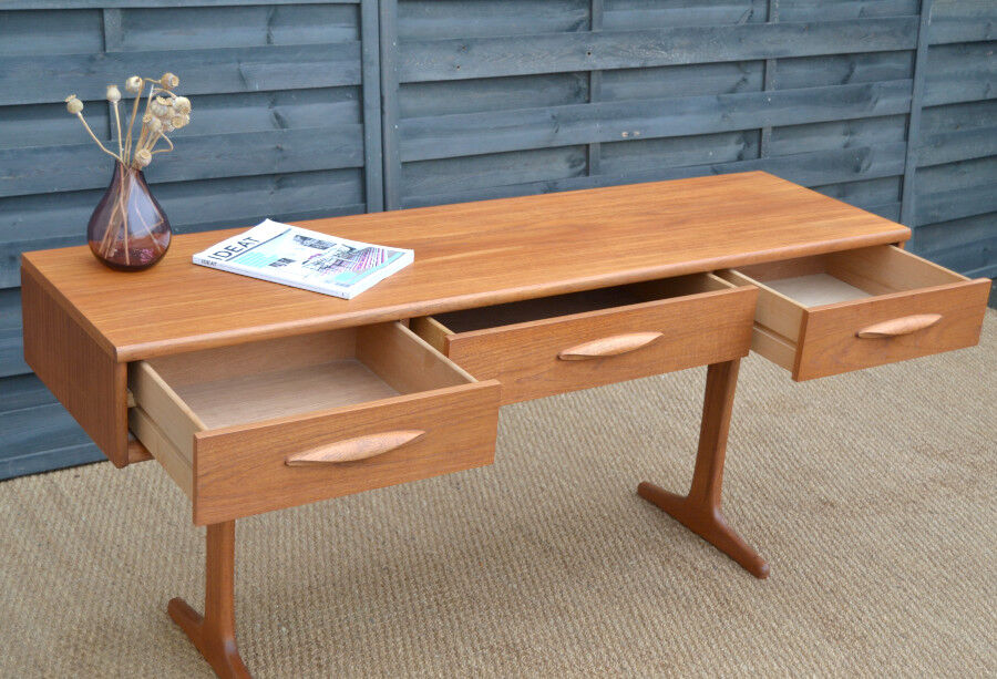 Console by Franck Guille for AustunSuite