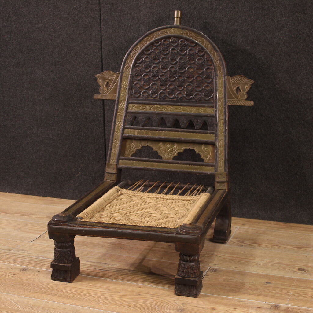 Particular Indian chair of the 20th century