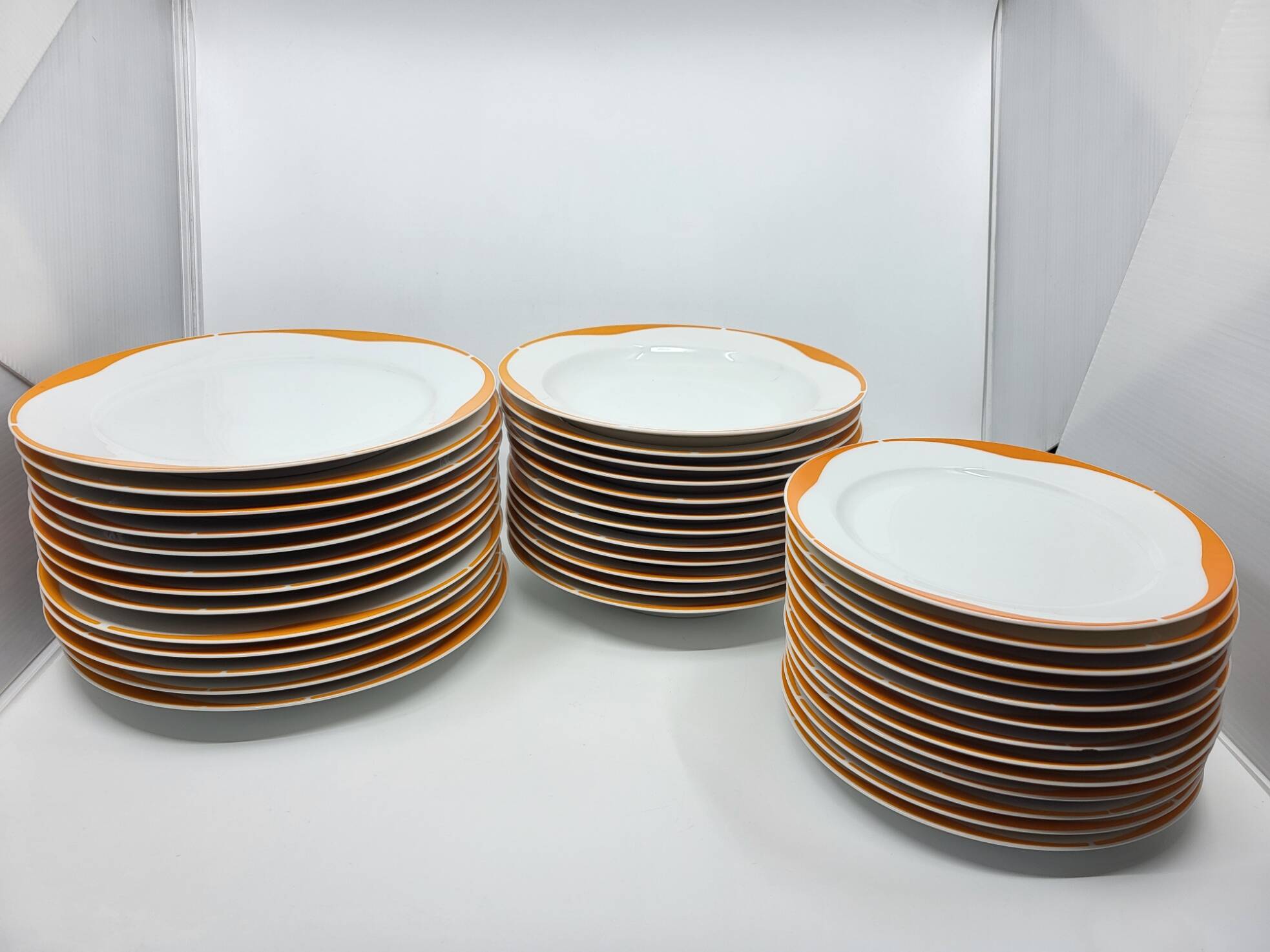 Heinrich Germany complete service in white and orange porcelain Space Age 1970