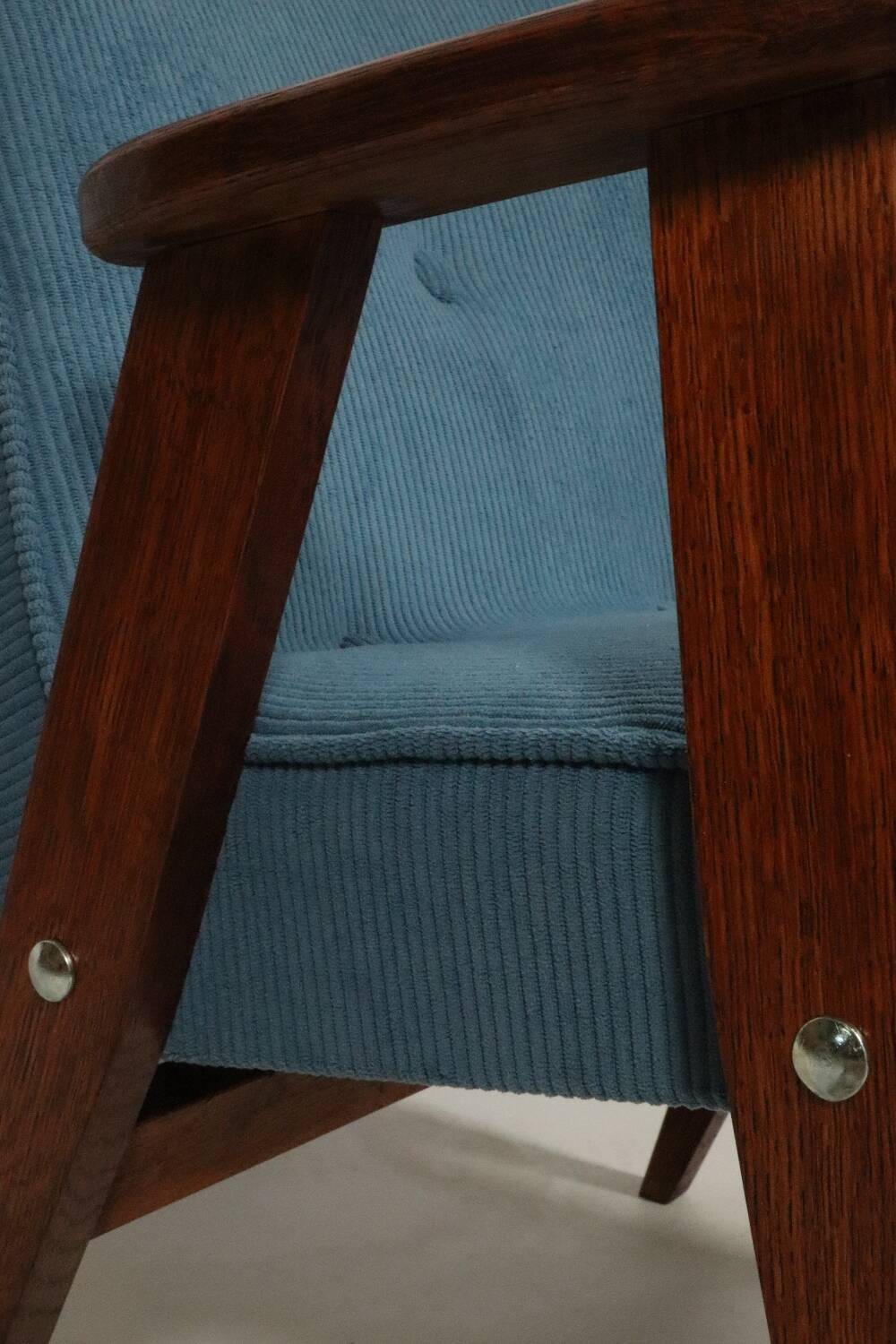 Fauteuil vintage en velours côtelé Revêtement bleu océan