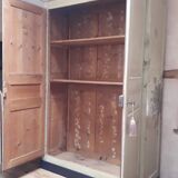 Armoire ancienne, début XIX°, patine peinte d’origine