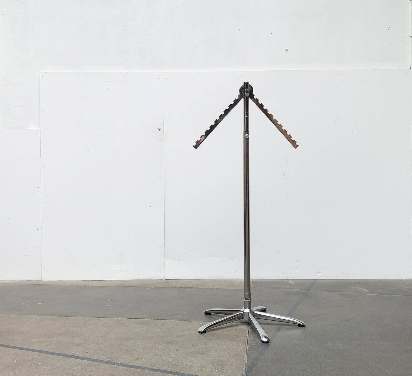 Mid-century German space age metal coat rack by Bremshey, Solingen