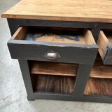 Small patinated countertop