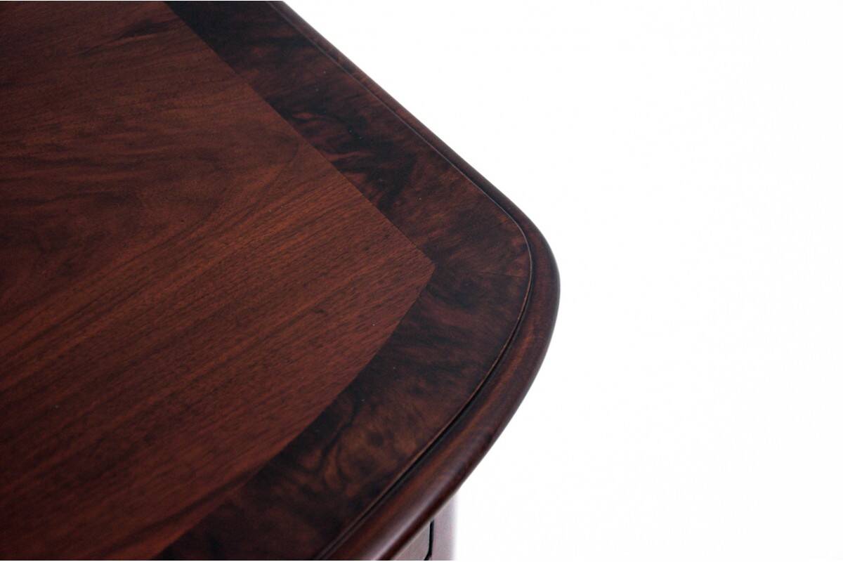 Walnut chest of drawers, Northern Europe, circa 1890. After renovation.
