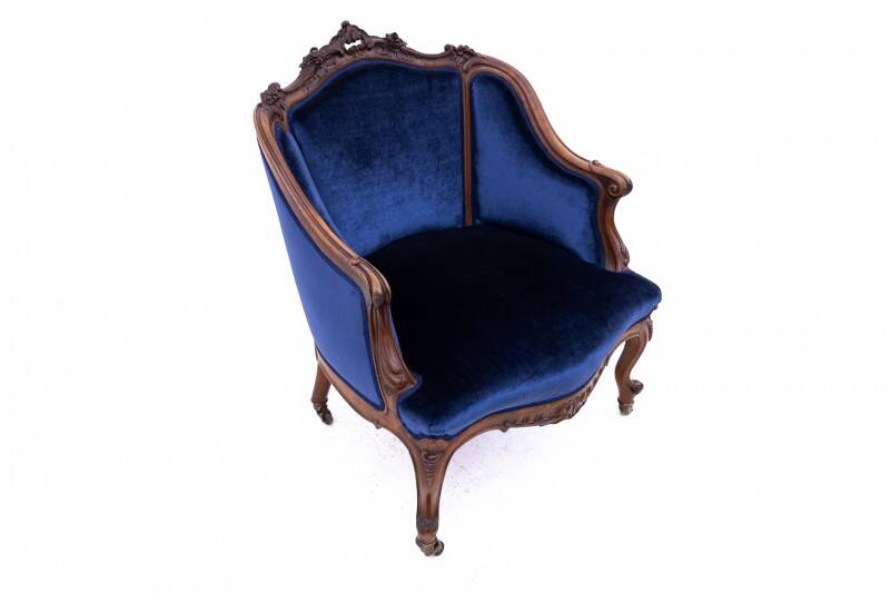 Antique pair of armchairs from the second half of the 19th century, France. After renovation.