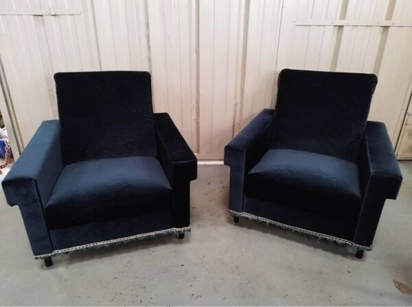 Paire de fauteuils velours bleu marine club