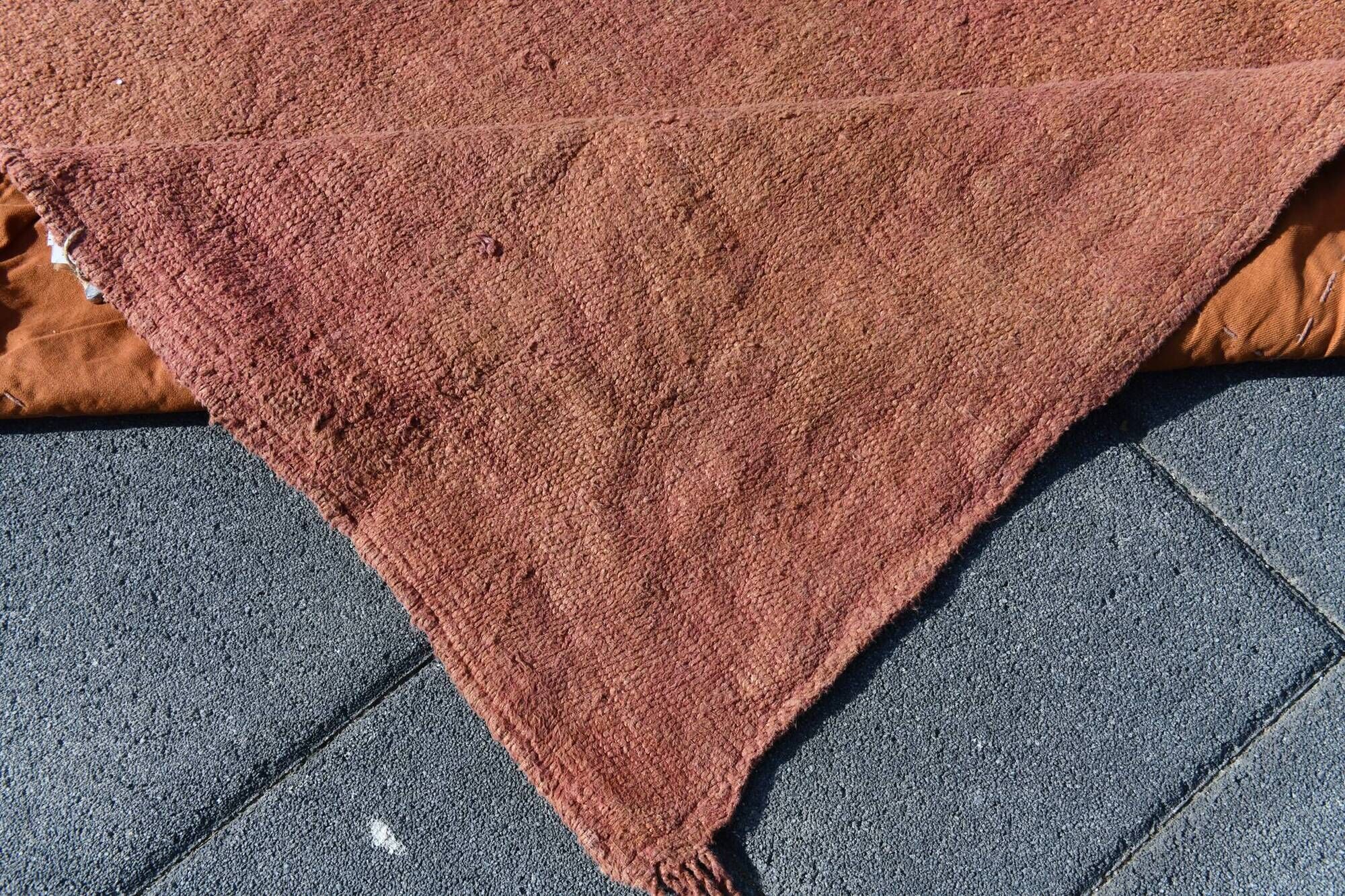 6x9 Turkish Vintage Kilim Rug, Terracotta Hand-Woven Minimalist Carpet