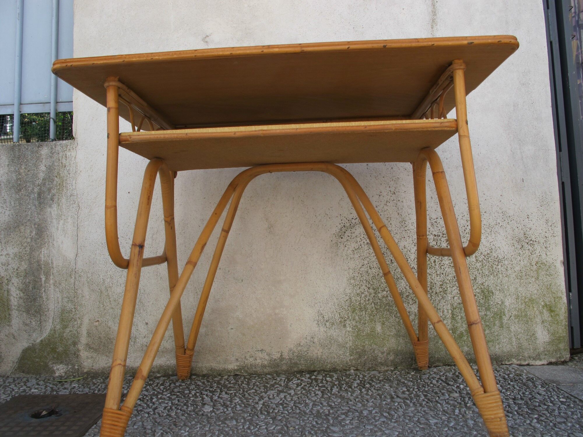 Bureau vintage en rotin
