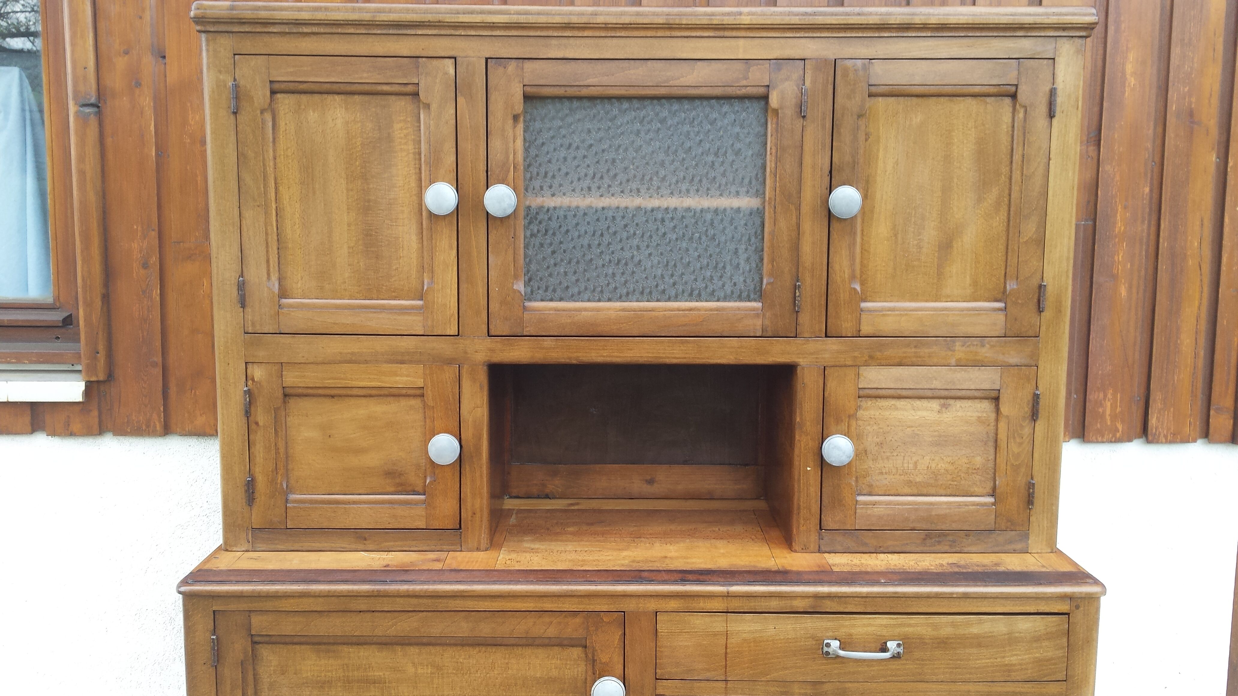 Mado solid wood buffet, wooden tray