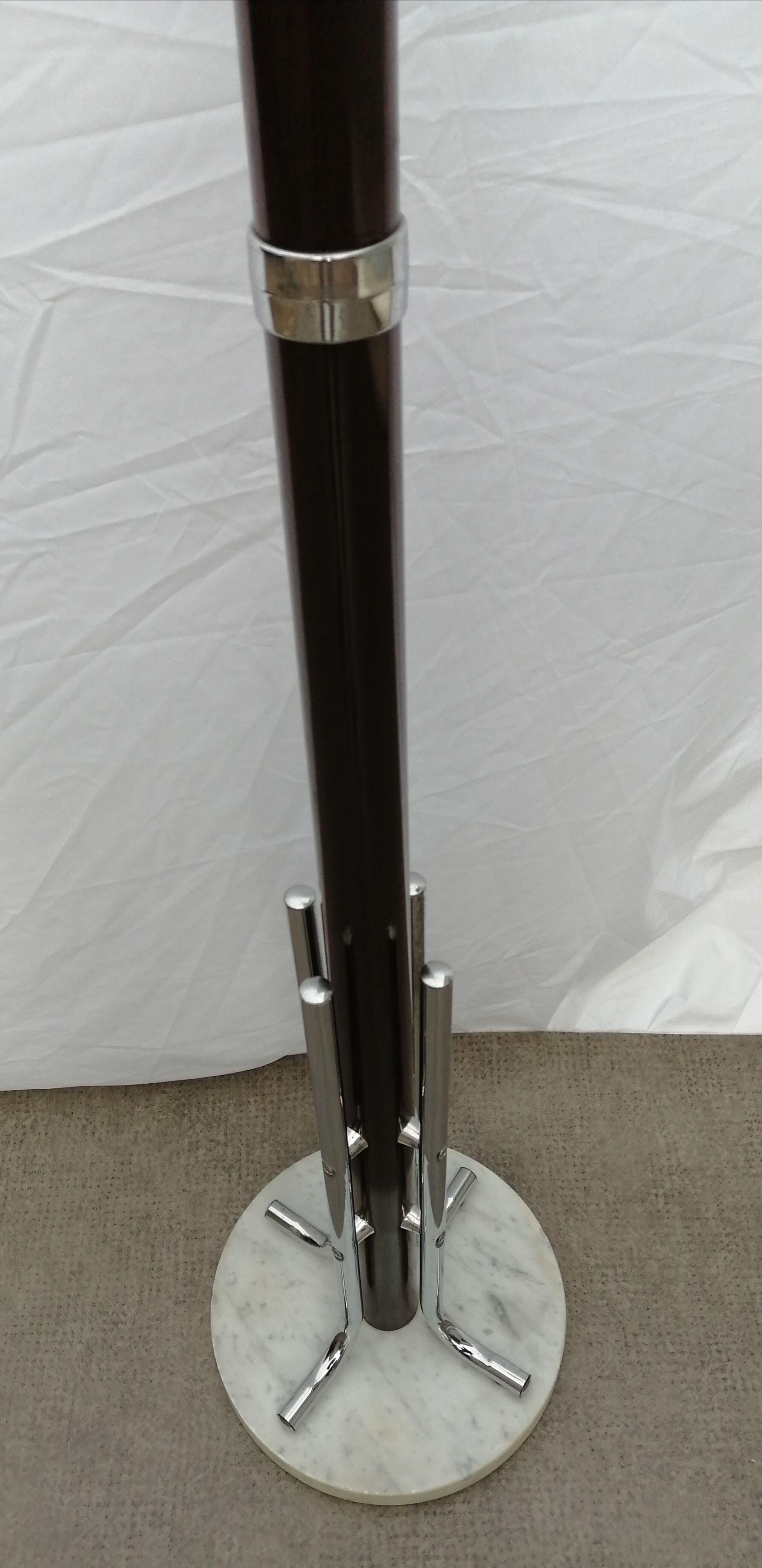 1960 chrome and brown parrot coat rack, 8 balls, marble base