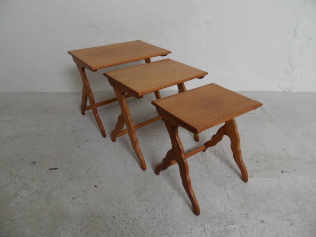 Vintage nest of 3 sidetables mimiset