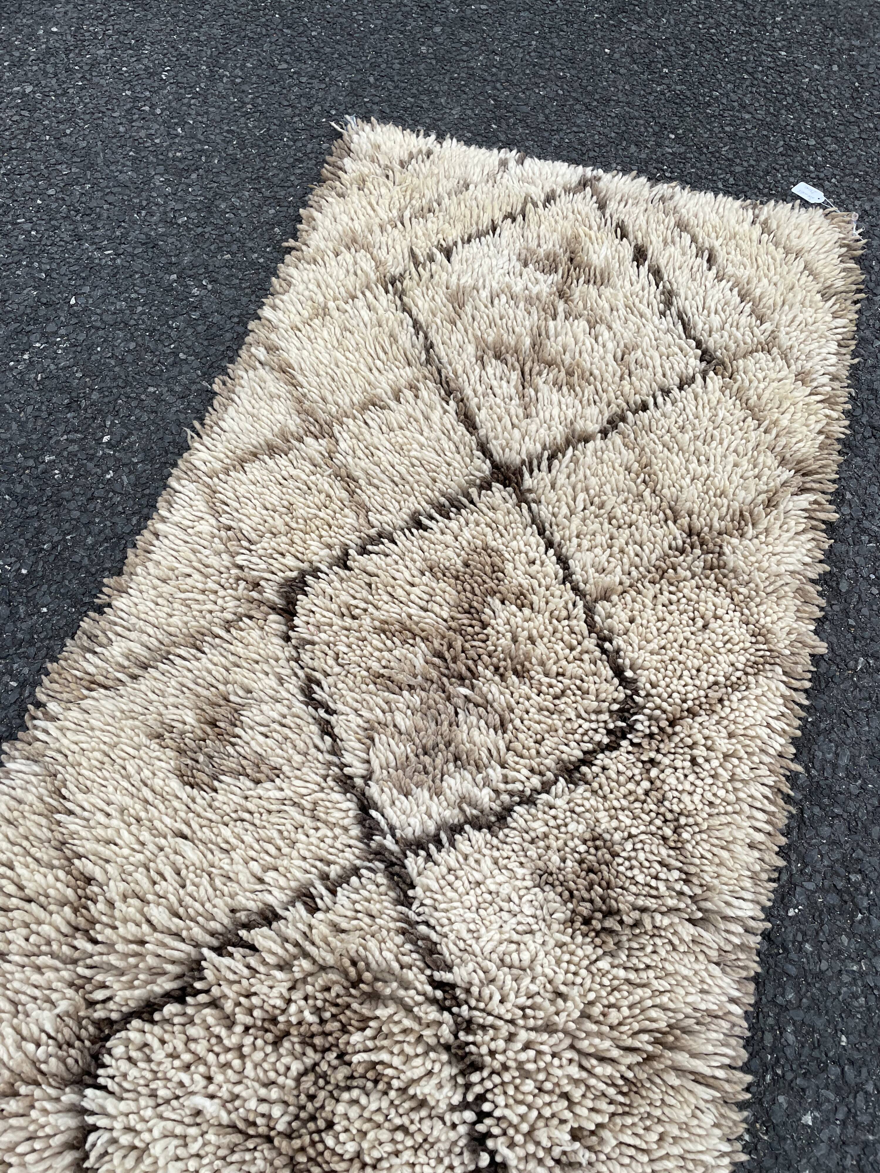 Moroccan berber carpet Beni Ouarain 65x200 cm