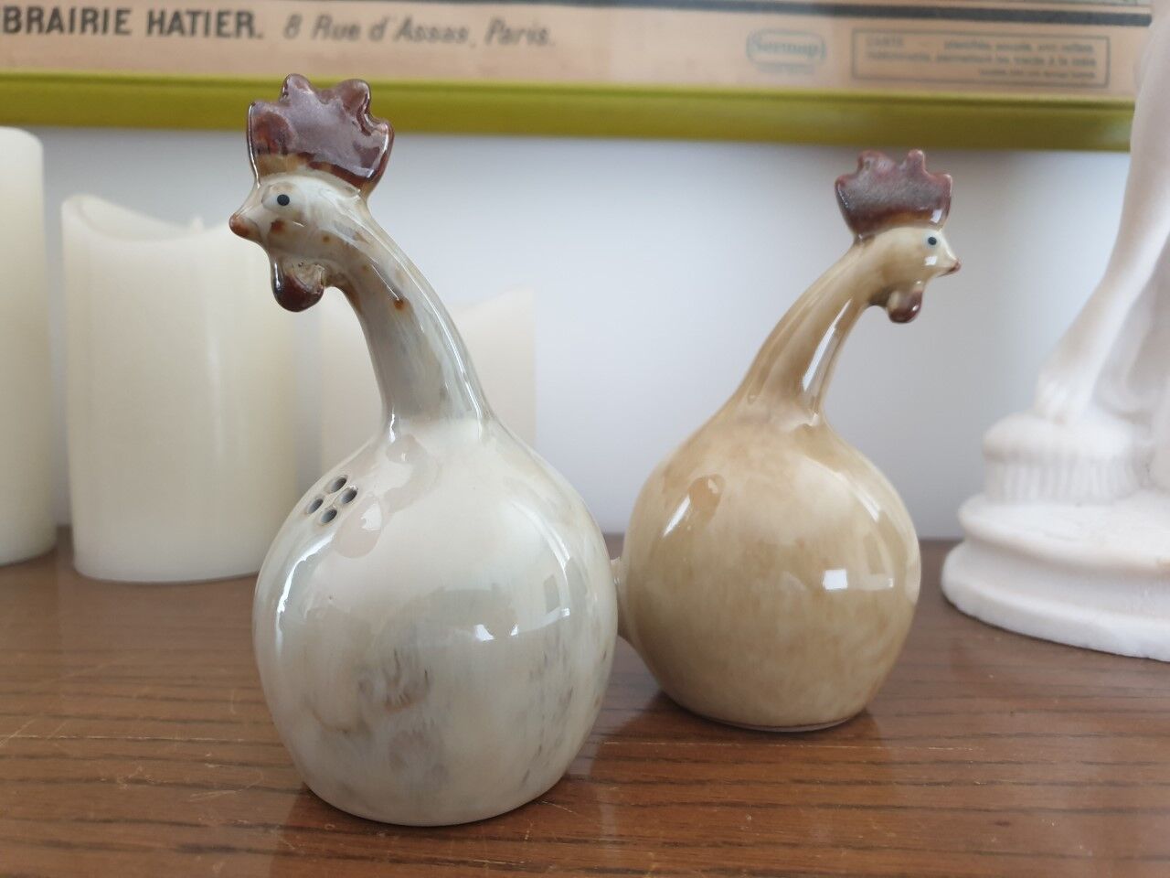 Salt and pepper shaker