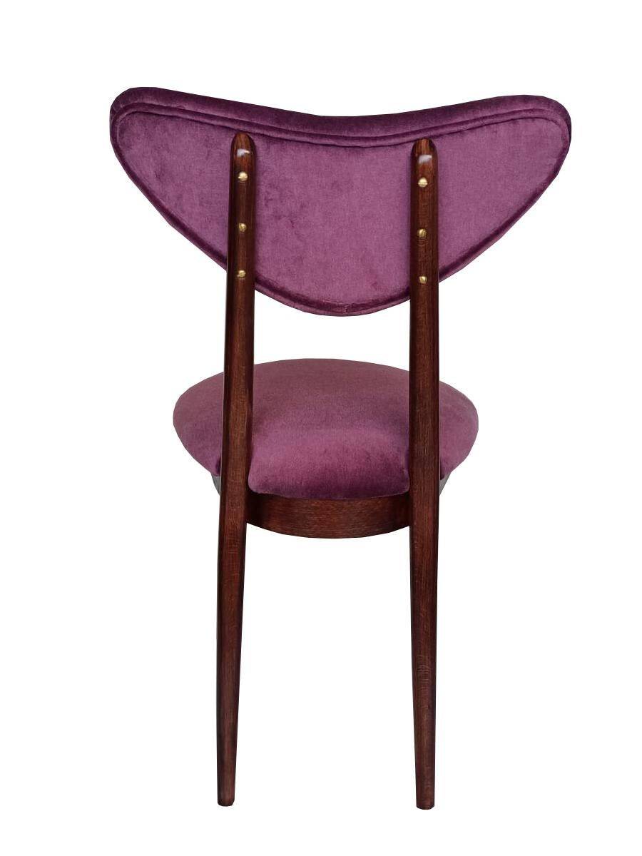 Mid-Century heart-shaped chair in plum velvet and beech wood, Poland, 1960s