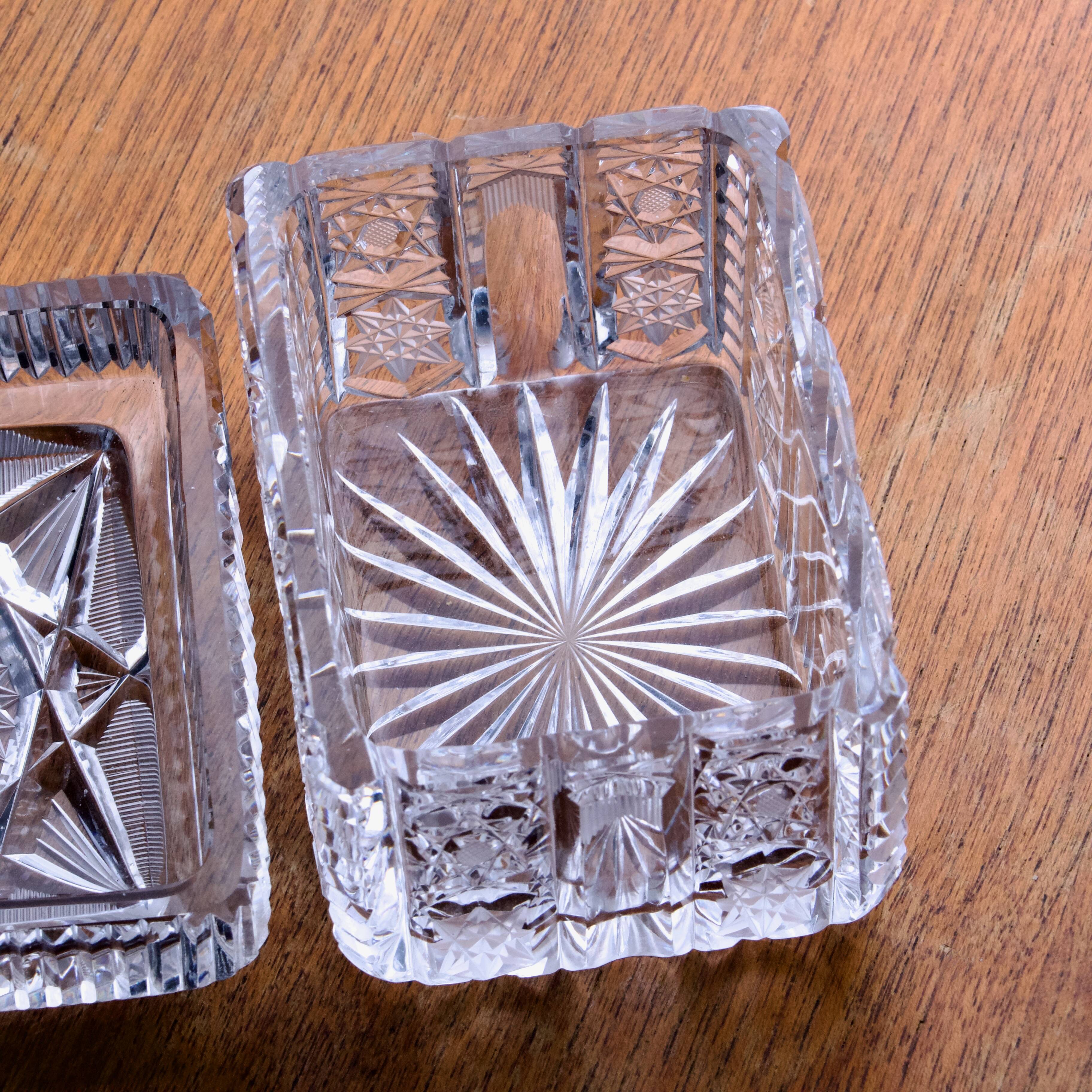 Antique 19th-century crystal snuffbox