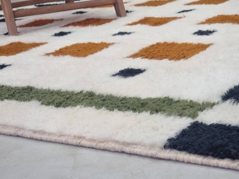 Luxury Handmade Rug 250cm x 200cm