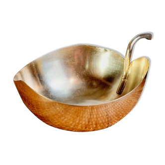Empty pecking brass leaf