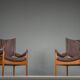 Ensemble de 3 fauteuils lounge danois modernes en chêne et cuir avec repose-pieds, conçus par Kristian Vedel pour Søren Wiladsen, années 1960.