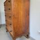 Commode anglaise haute 5 tiroirs marqueterie en ronce