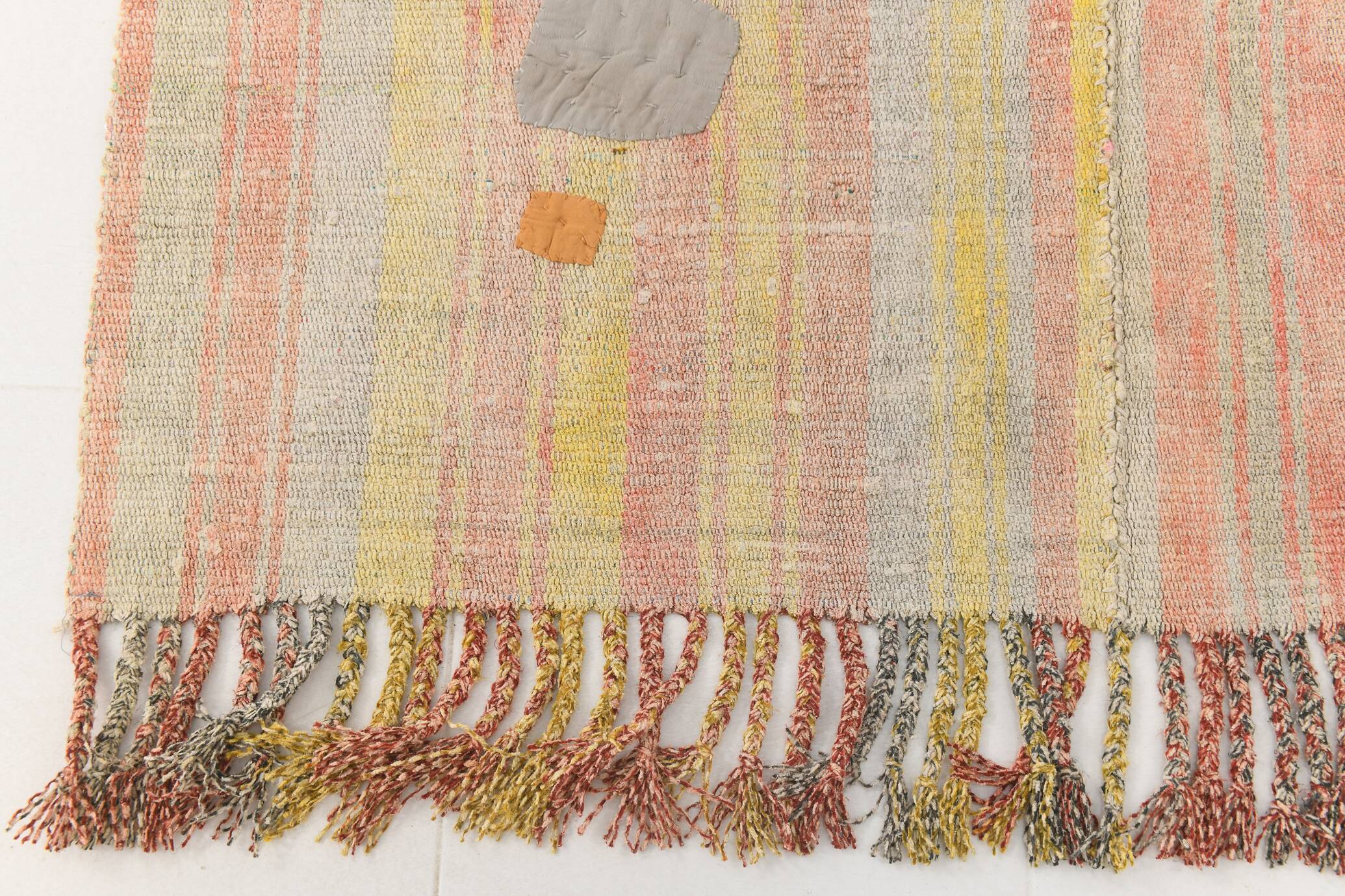 5x7 Pale Red & Yellow Striped Kilim Rug, 147x229Cm