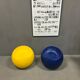 Paire de ball chairs yellow & blue