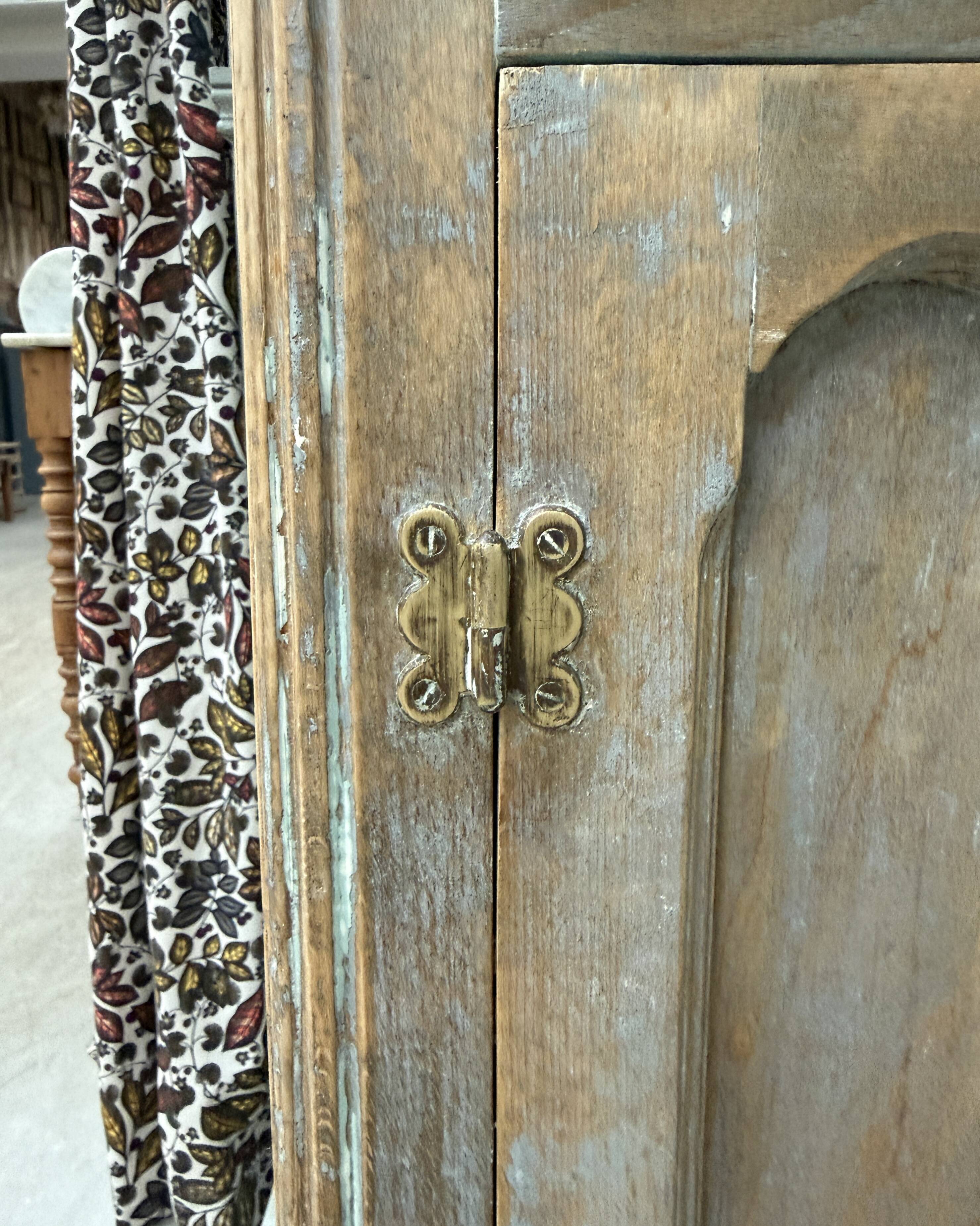 Patinated Parisian buffet (renovated)