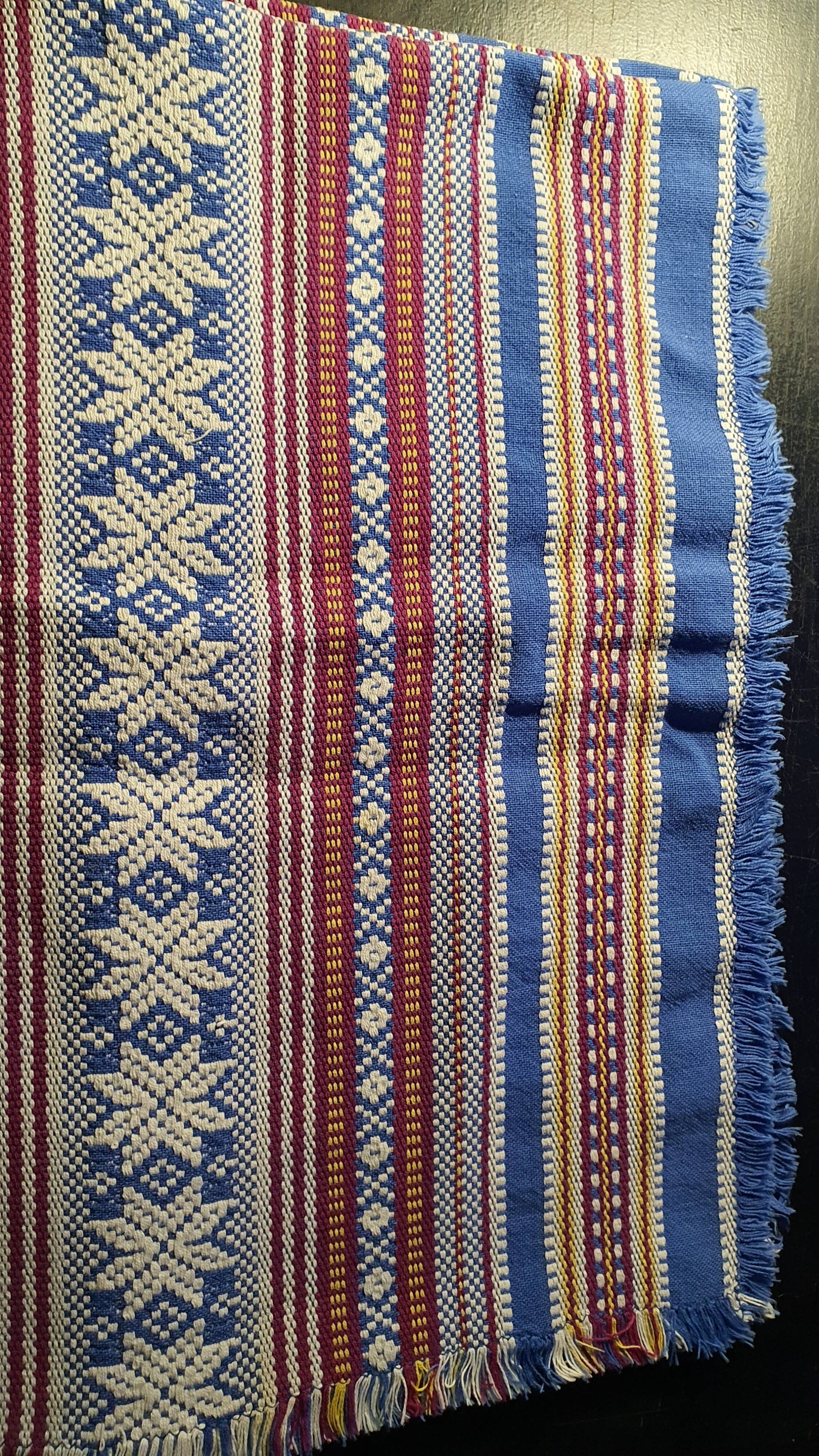 Woven tablecloth