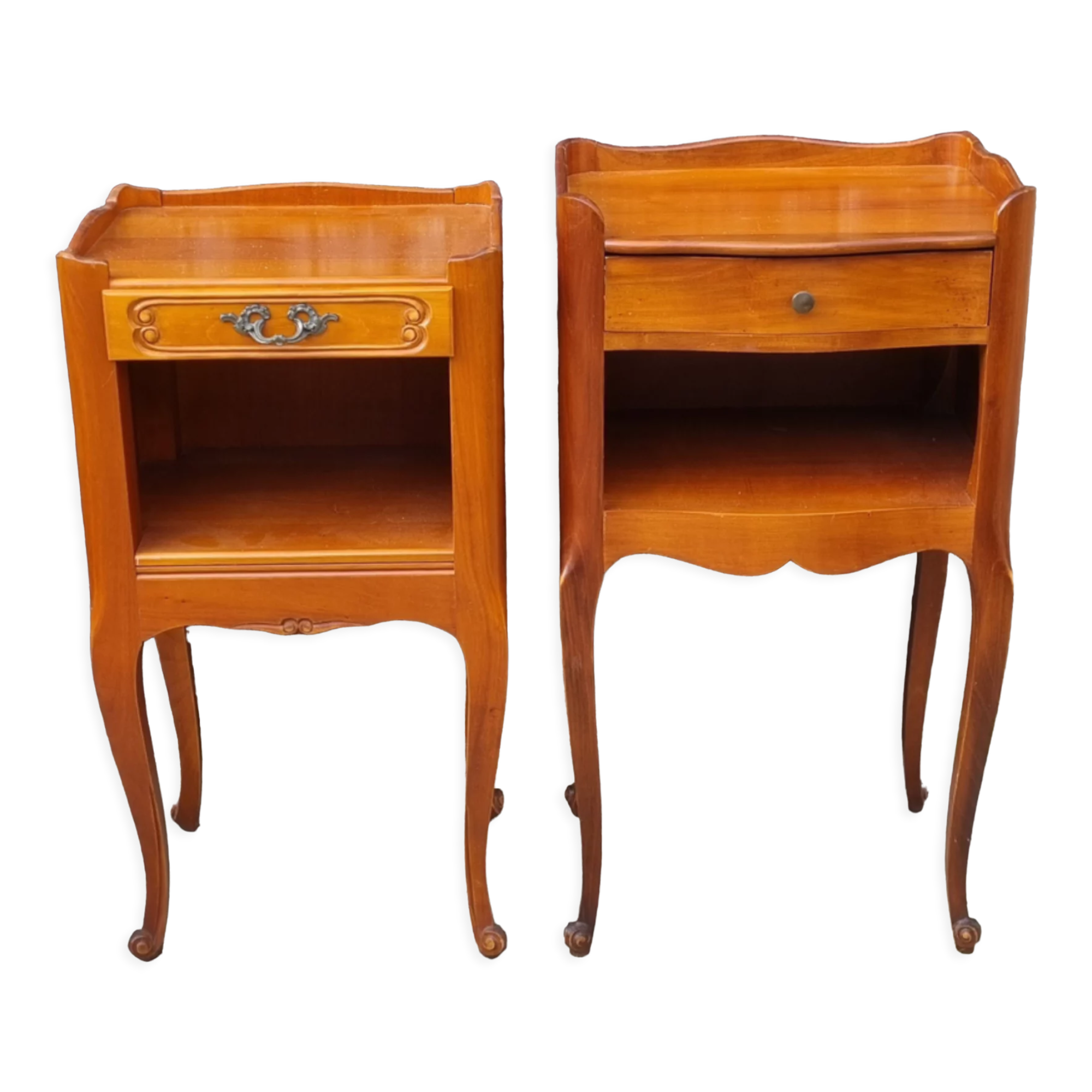 Pair of vintage Louis XV style bedside tables, wood