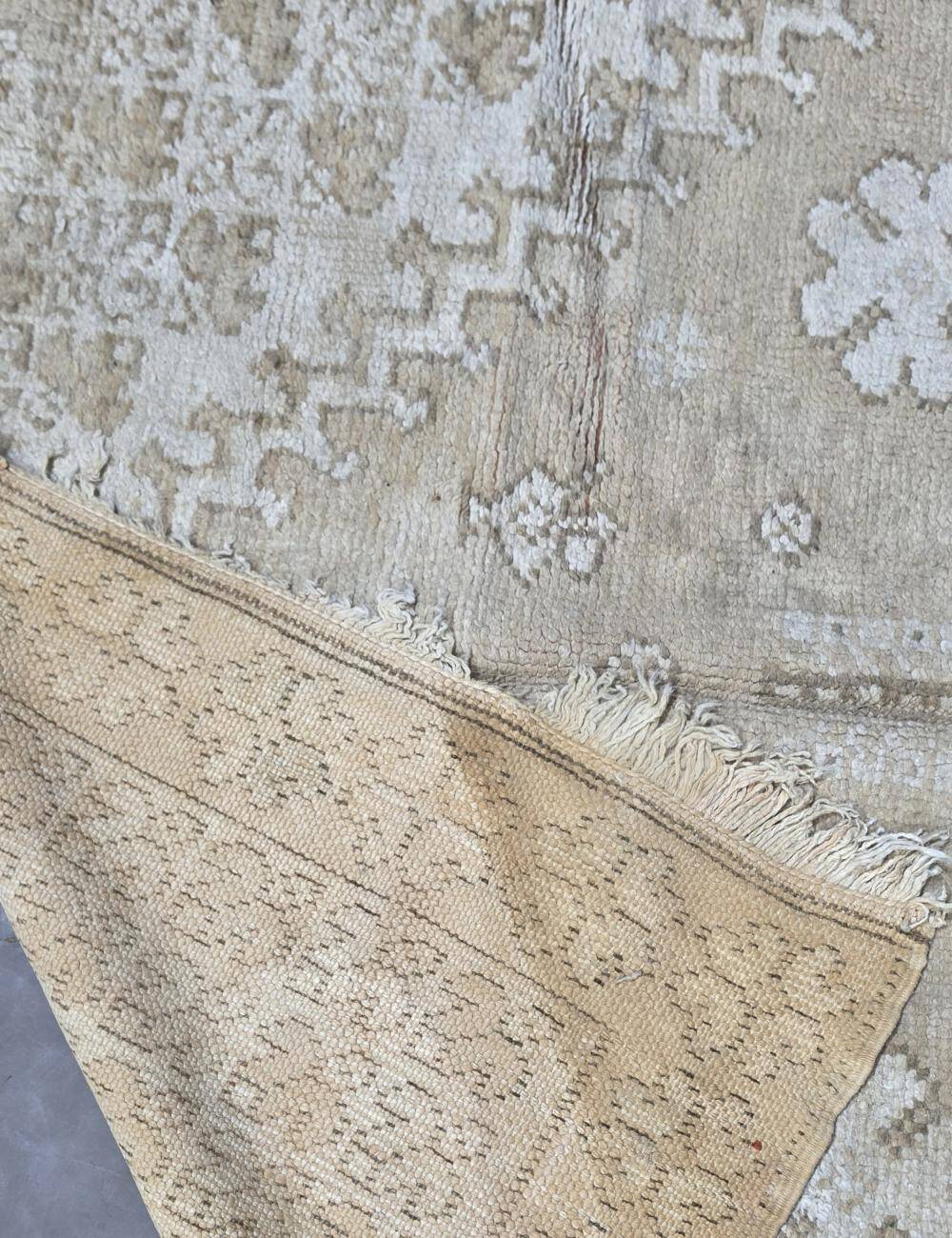 Vintage Honey Beige Moroccan Rug - 313 x 165 cm