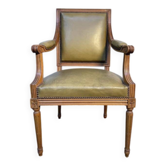 Fauteuil de bureau de style Louis XVI en cuir