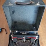 Old Remington portable typewriter No. 5 T