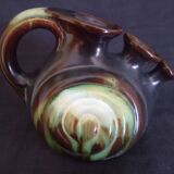 Vase with 3 flowers in the shape of a ceramic snail from Thulin (Belgium)