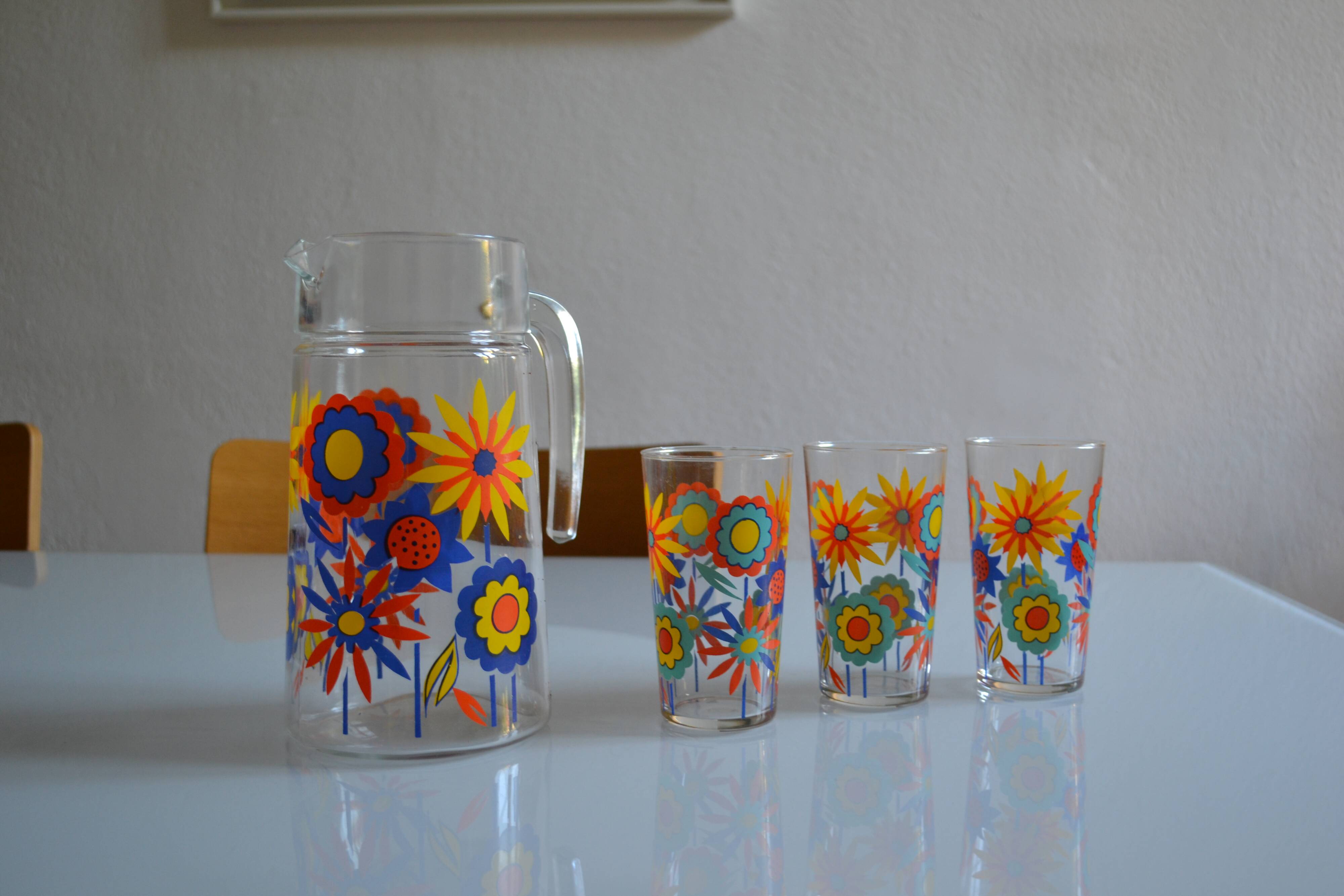 1970s orangeade service with orange flowers, 1 carafe + 3 glasses.