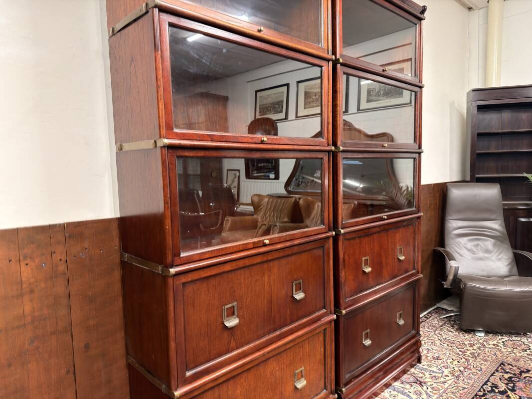 Set English Original Globe Wernicke Bookcase