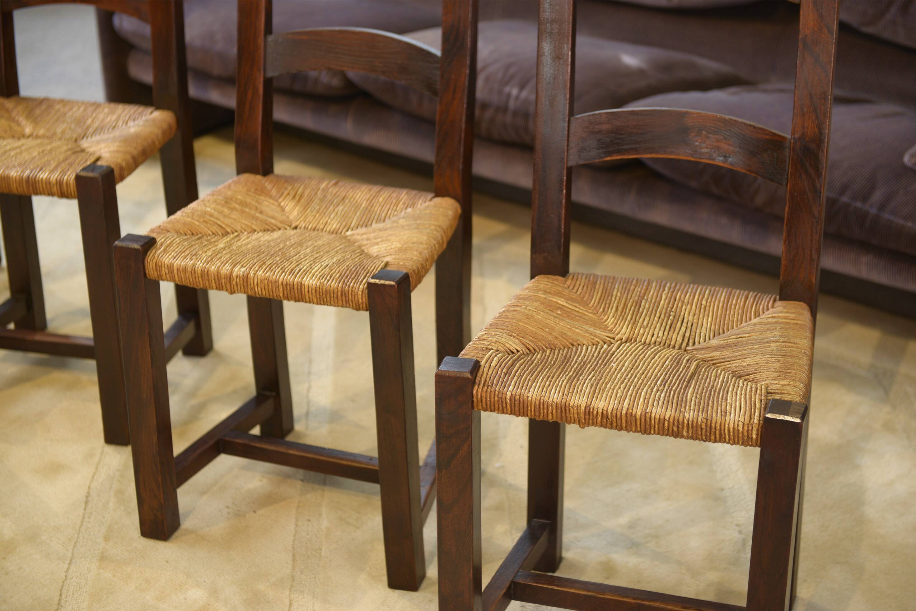 Set of 4 chairs in elm and straw by Aranjou 1950s