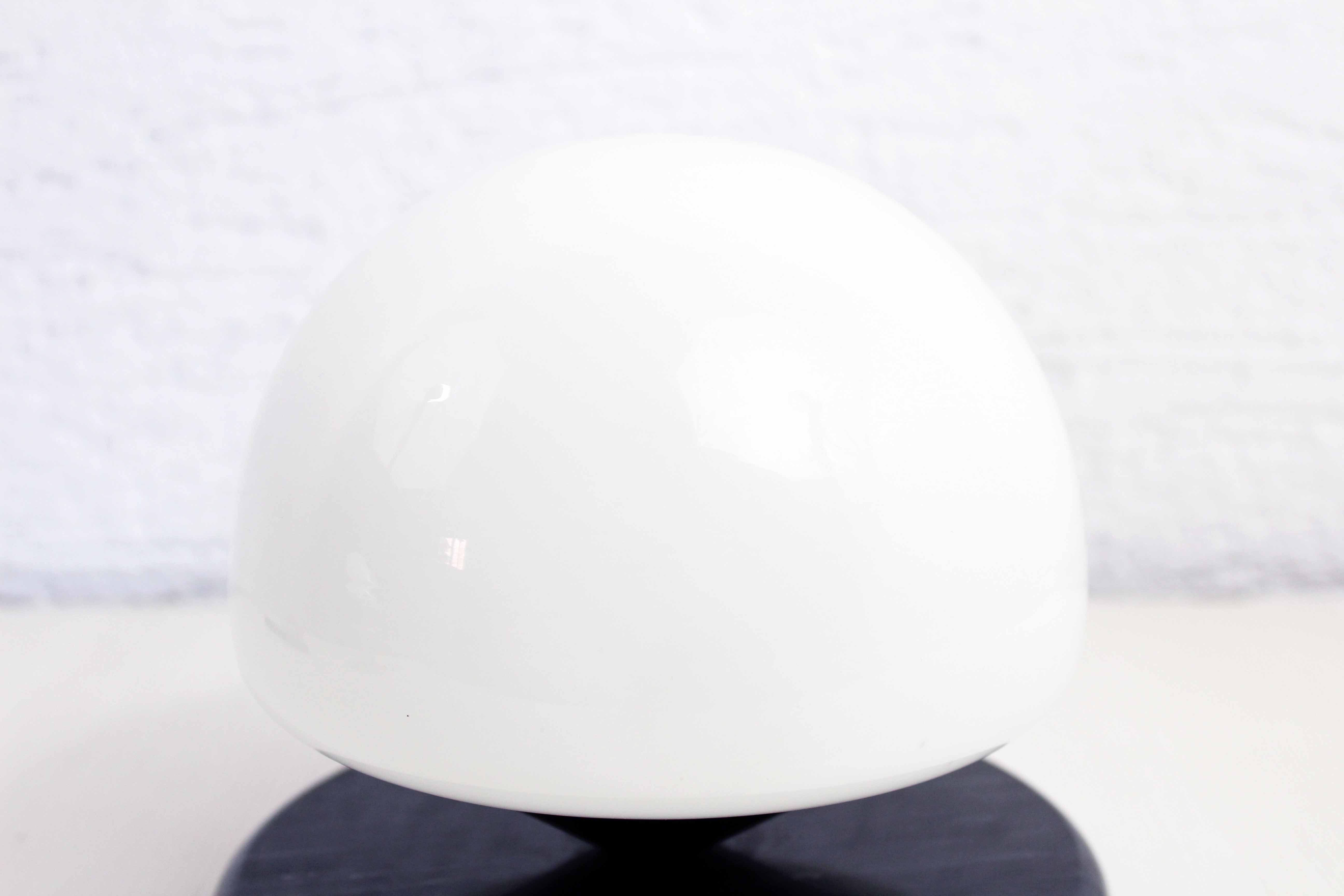 Mushroom lamp in marble and opaline glass