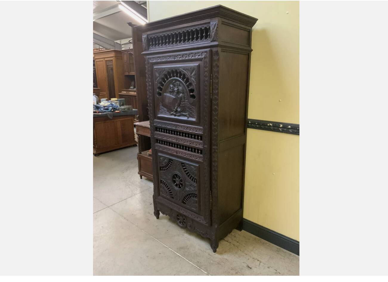 Antique Breton cupboard, vertico