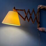 Wall lamp scissors in teak wood lampshade beige
