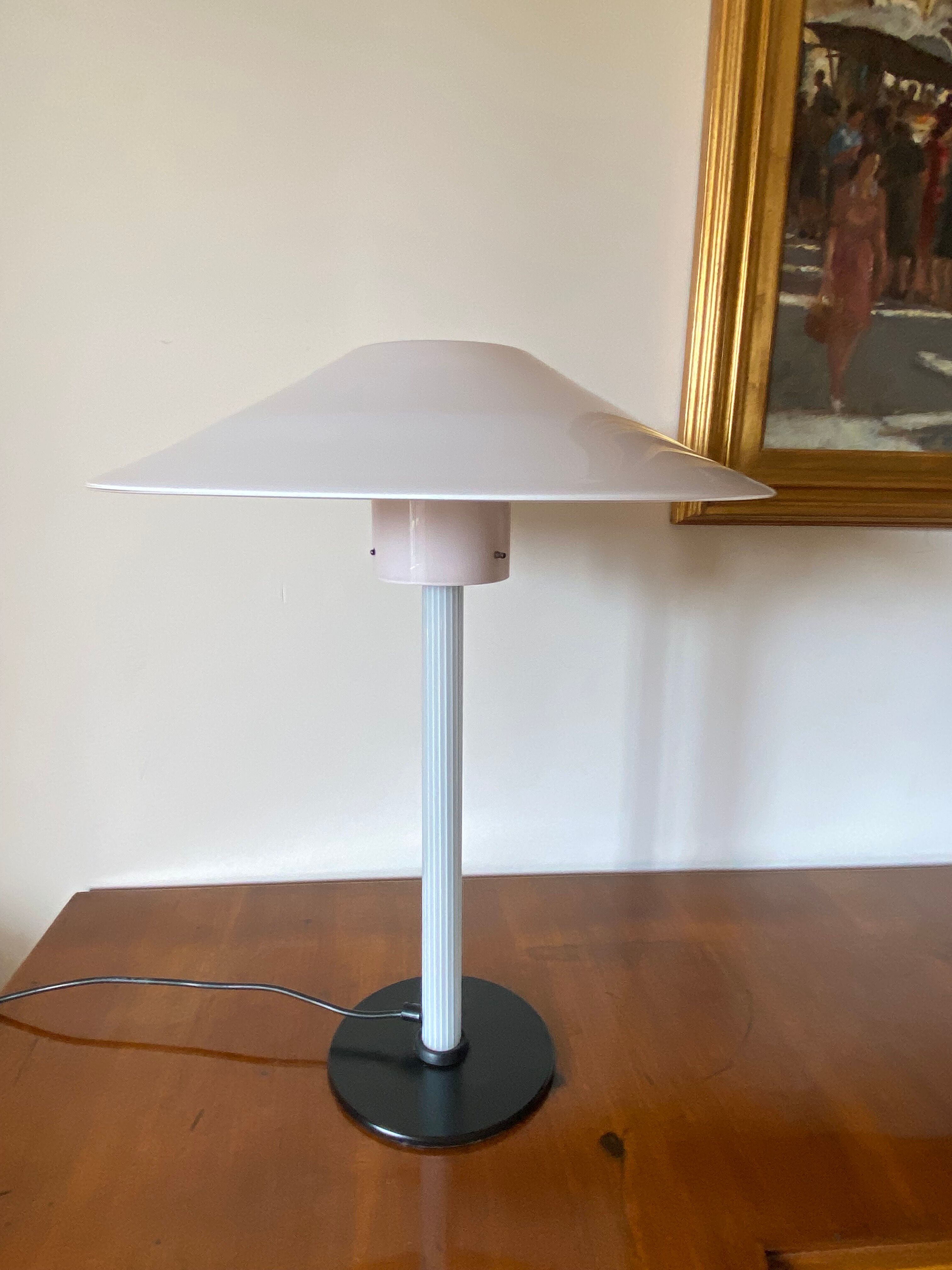 Cini Boeri, 2 Pink glass "Chiara" Table Lamp, Venini Murano, Italy, 1984