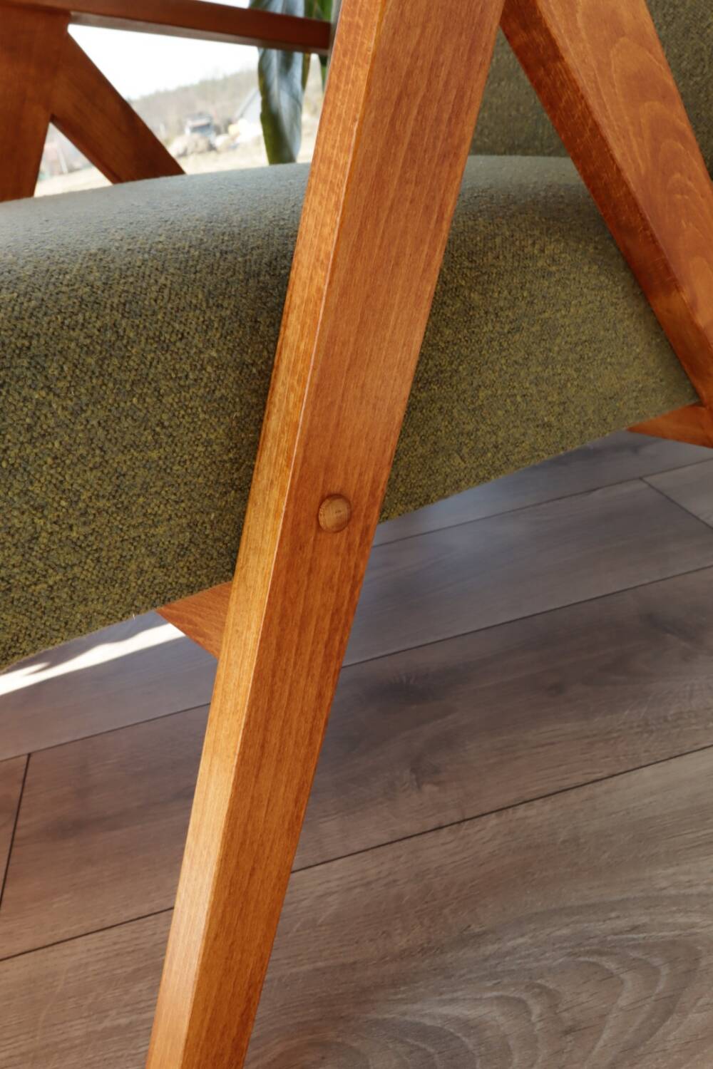 Scandinavian armchair moss green zig zag modern design VAR