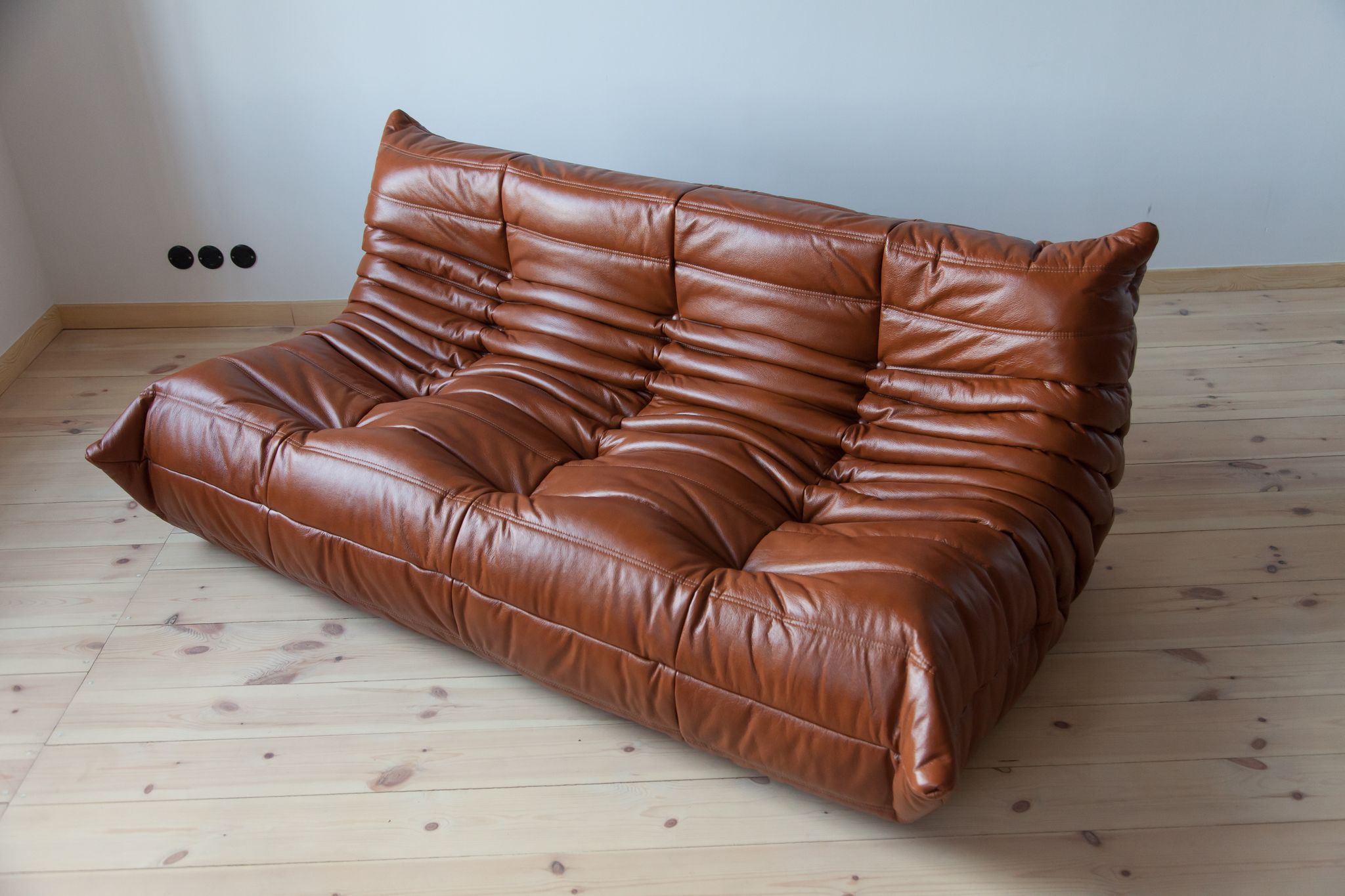 Togo sofa set model designed by Michel Ducaroy 1973