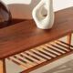 Table basse vintage Everest en noyer – style « planche de surf » (années 60)