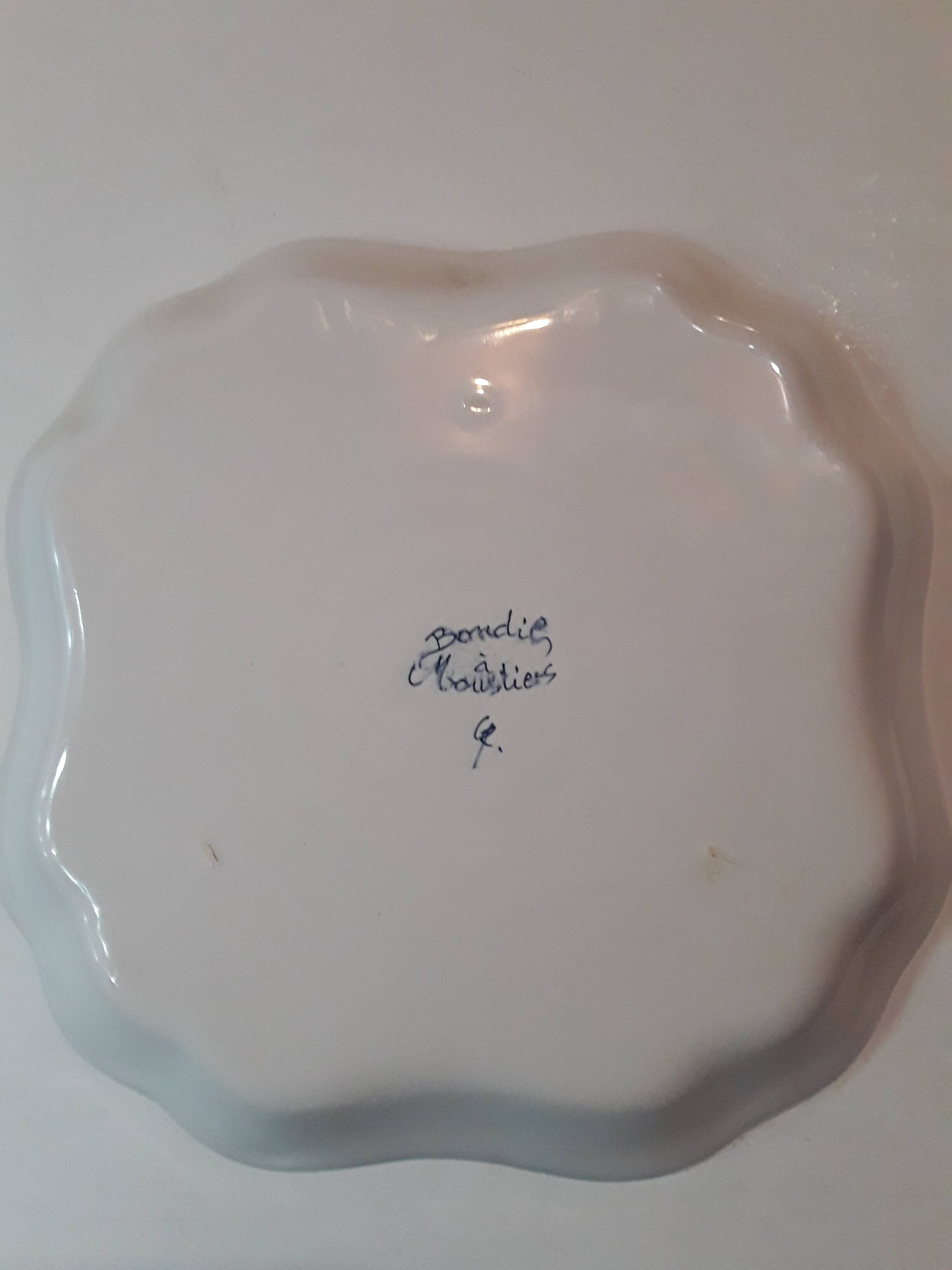 BONDIL square plate, Moustiers