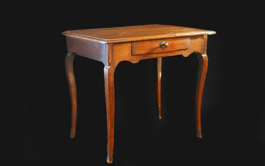 writing table 18th century