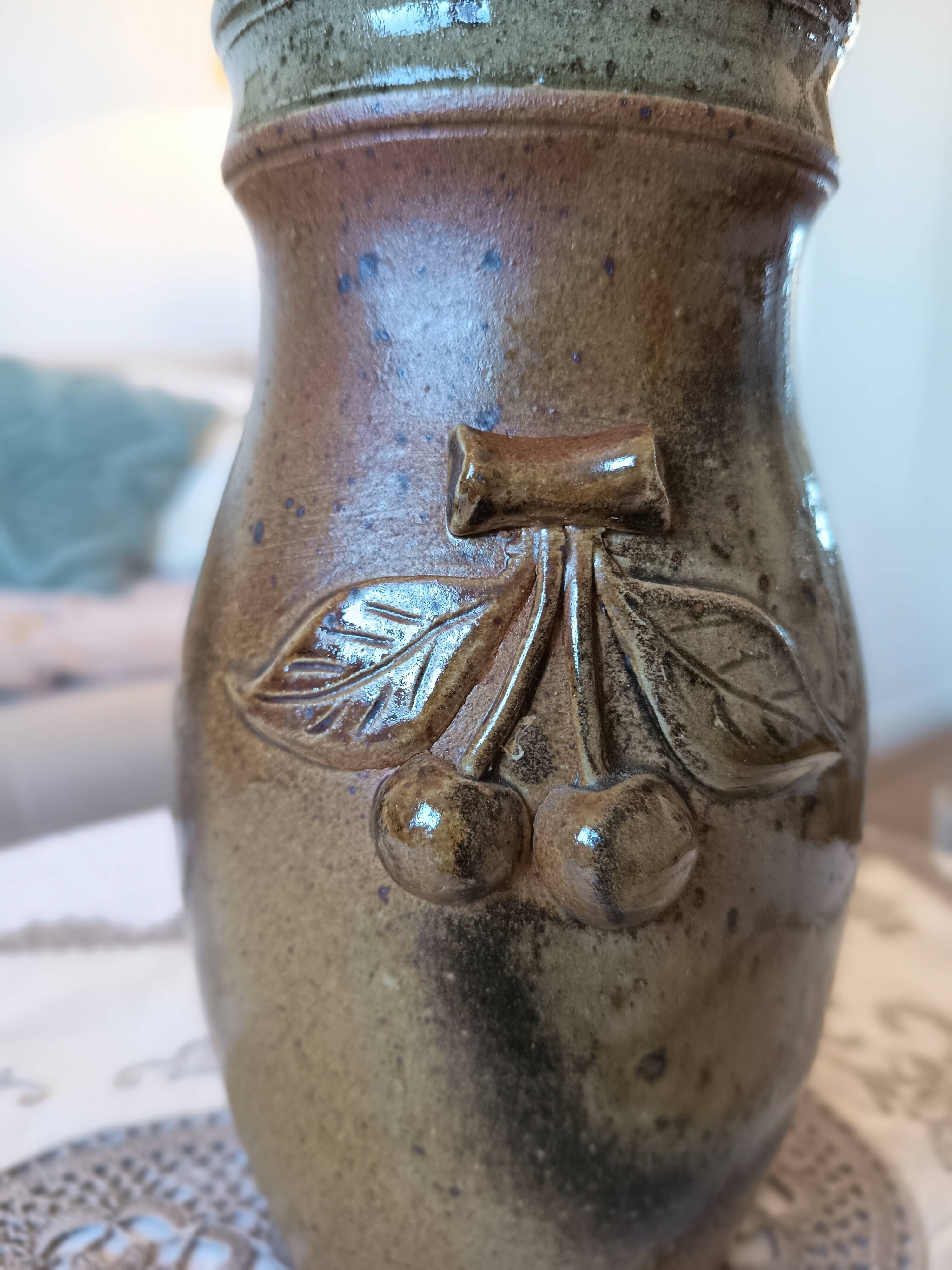 Pyrite stoneware vase, signed Jacques Vilain, La Borne, 1960s-70s.