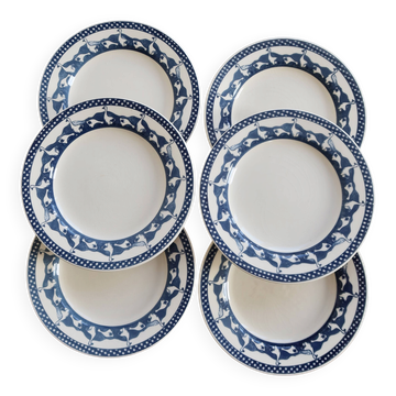 6 vintage flat plates with a blue and white goose pattern.