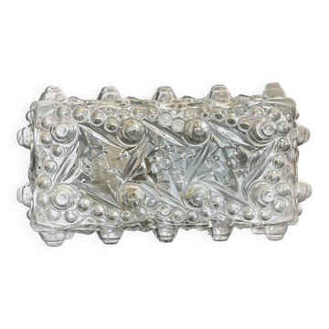 Plafonnier ou applique en verre rectangulaire.