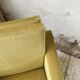 Paire de chauffeuses fauteuils vintage velours jaune