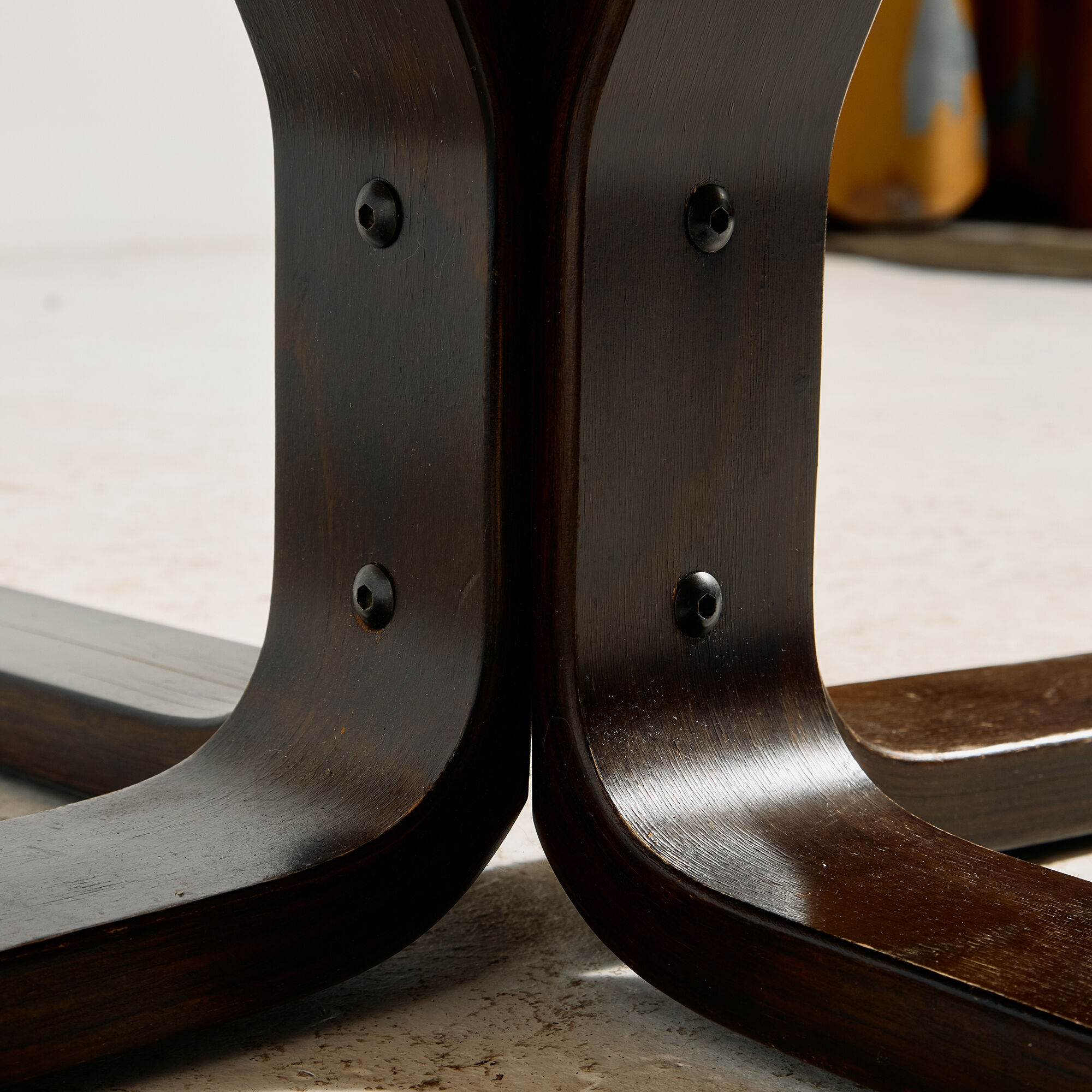 Table basse en hêtre avec plateau en pierre