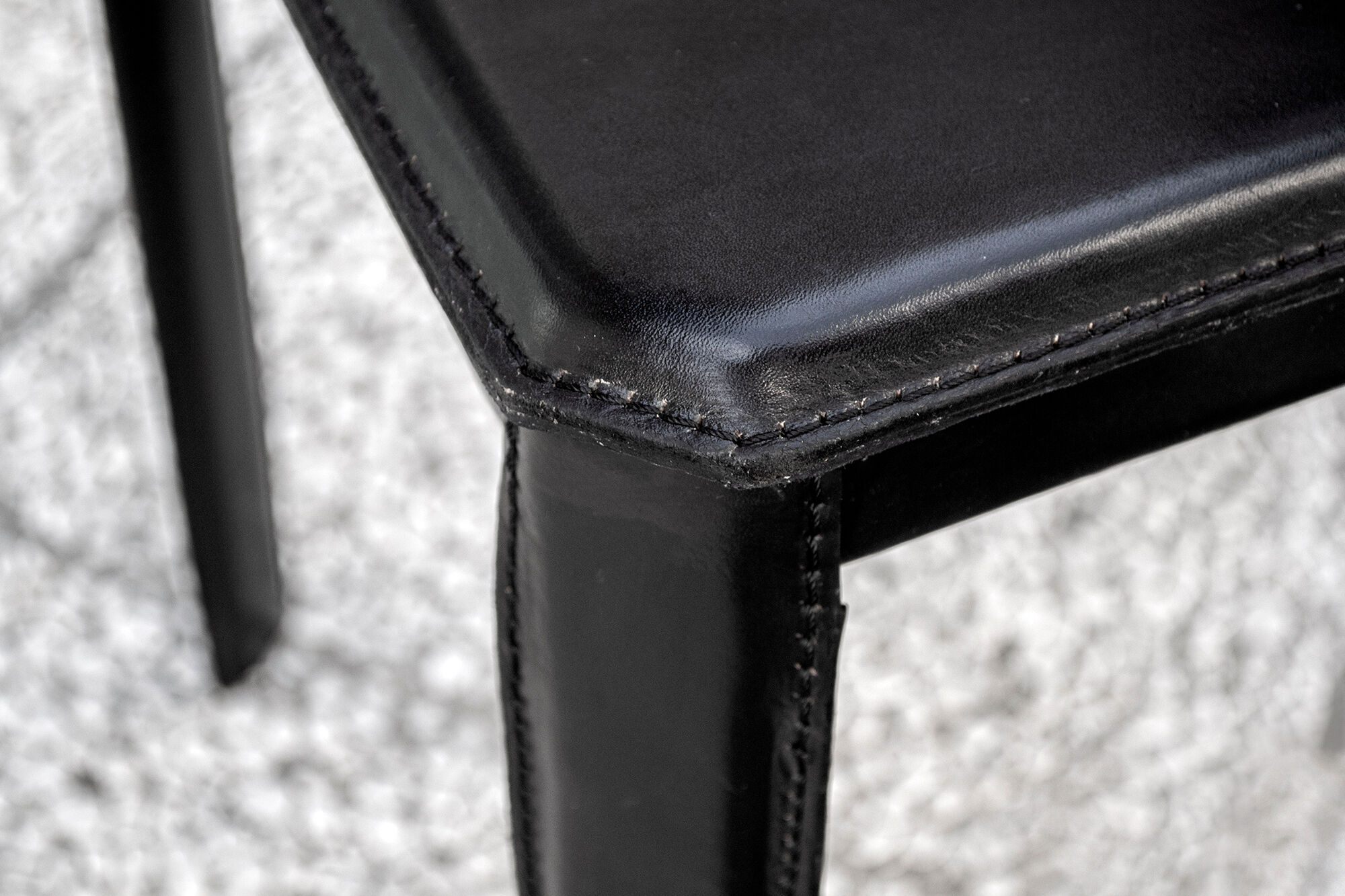 Black leather chairs by Enrico Pellizzoni, 1970s,